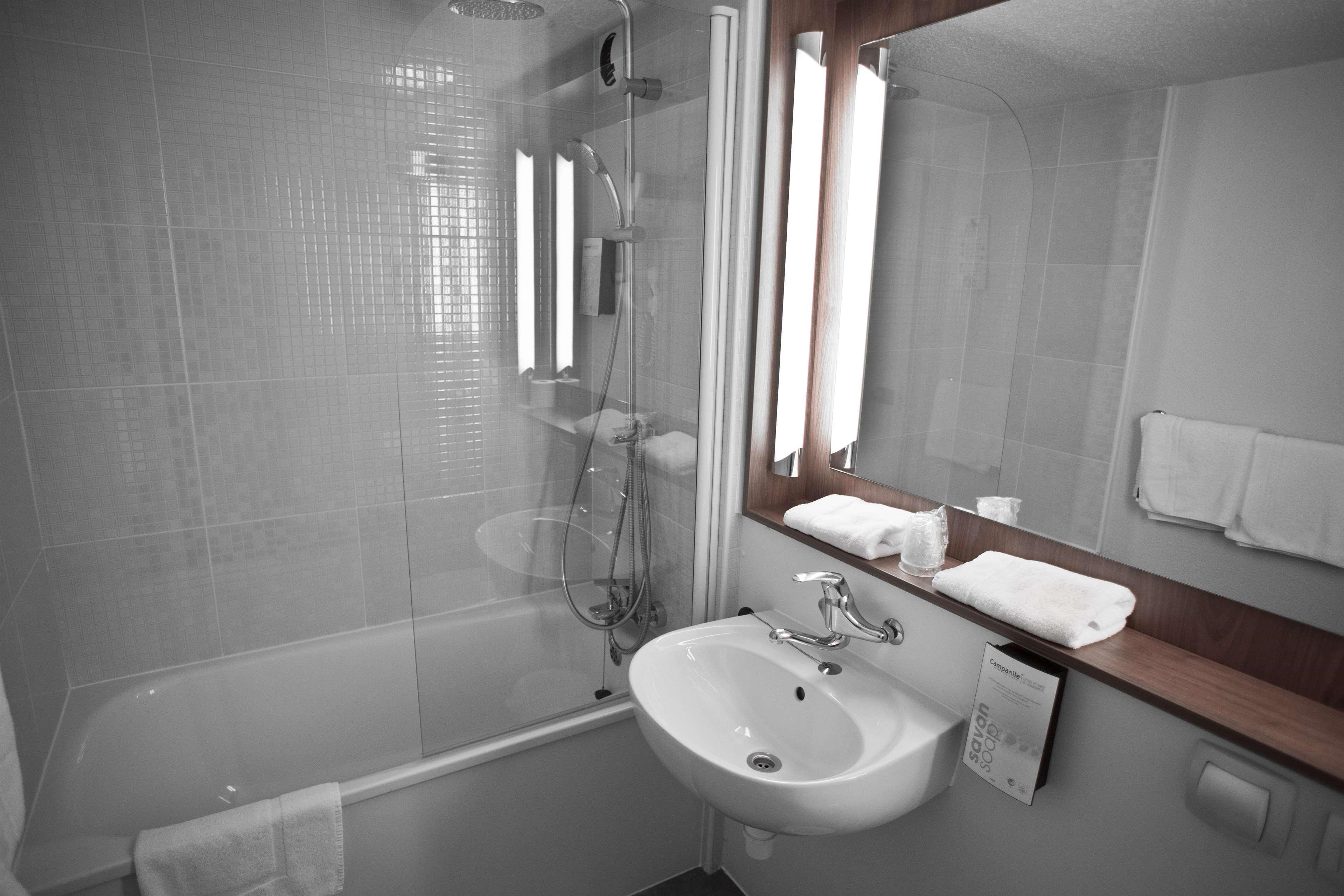 Campanile Pontarlier Hotell Eksteriør bilde