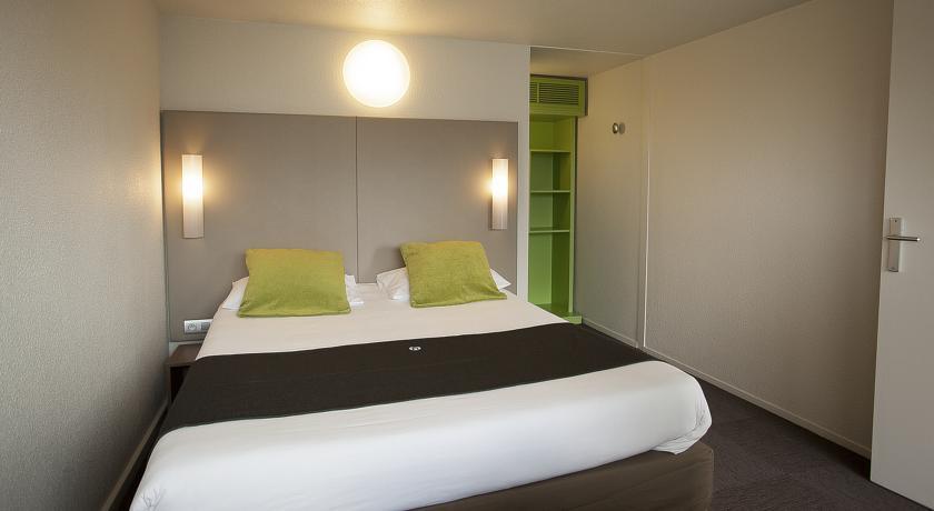 Campanile Pontarlier Hotell Eksteriør bilde