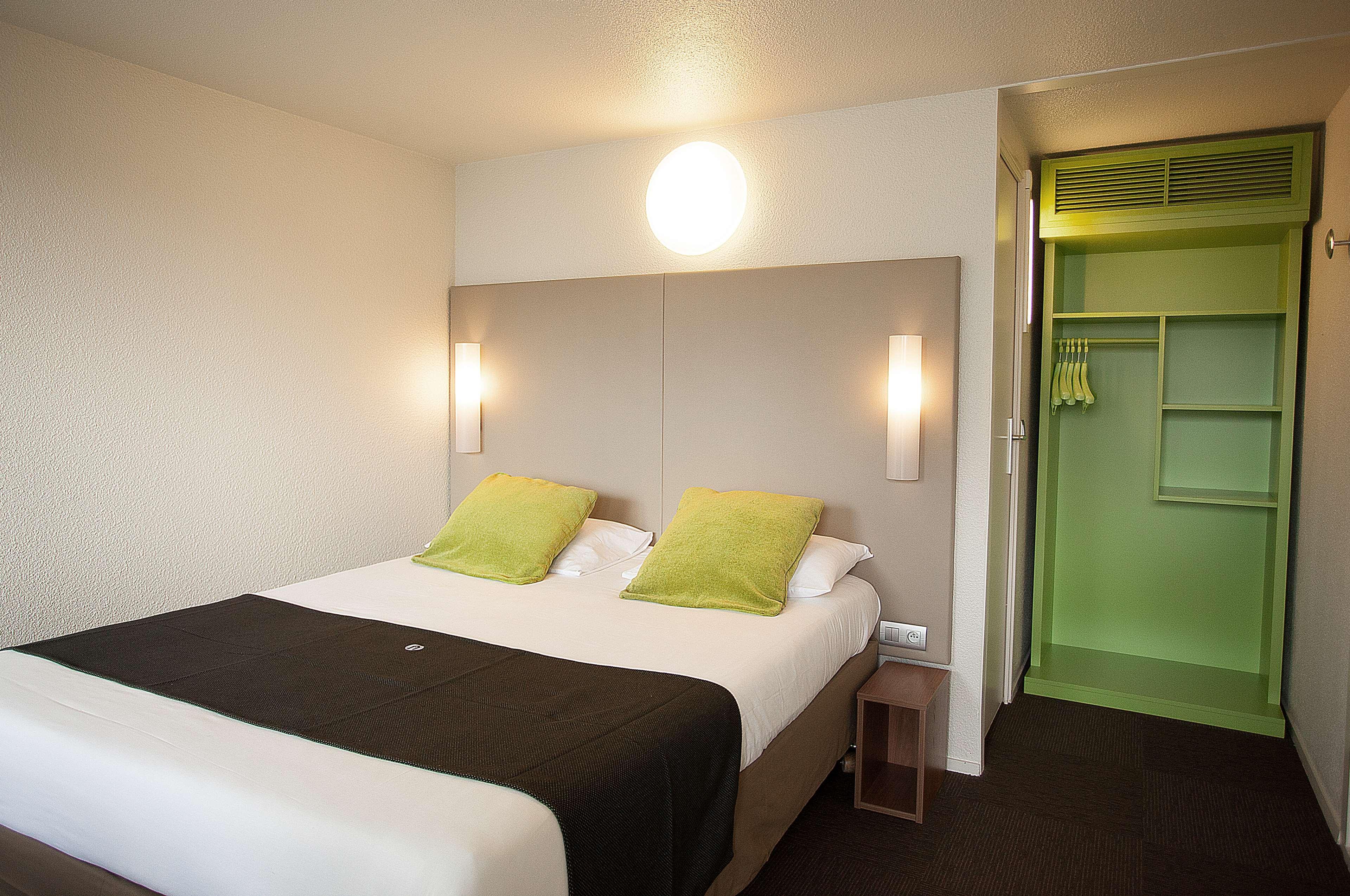 Campanile Pontarlier Hotell Eksteriør bilde