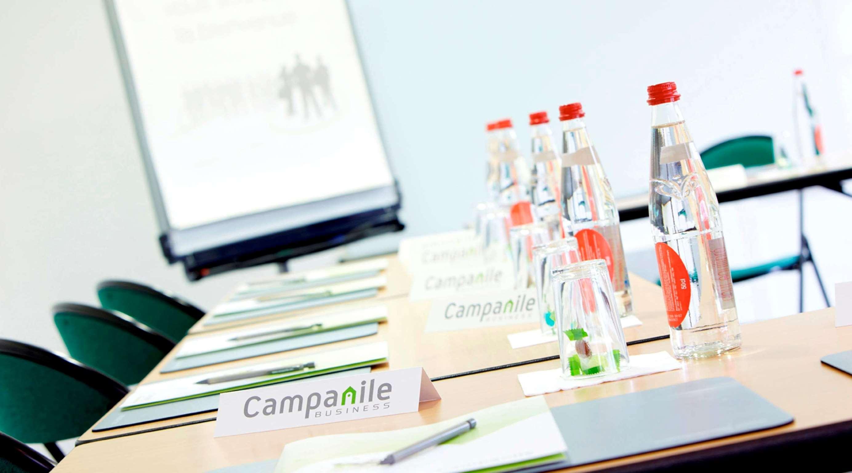 Campanile Pontarlier Hotell Eksteriør bilde