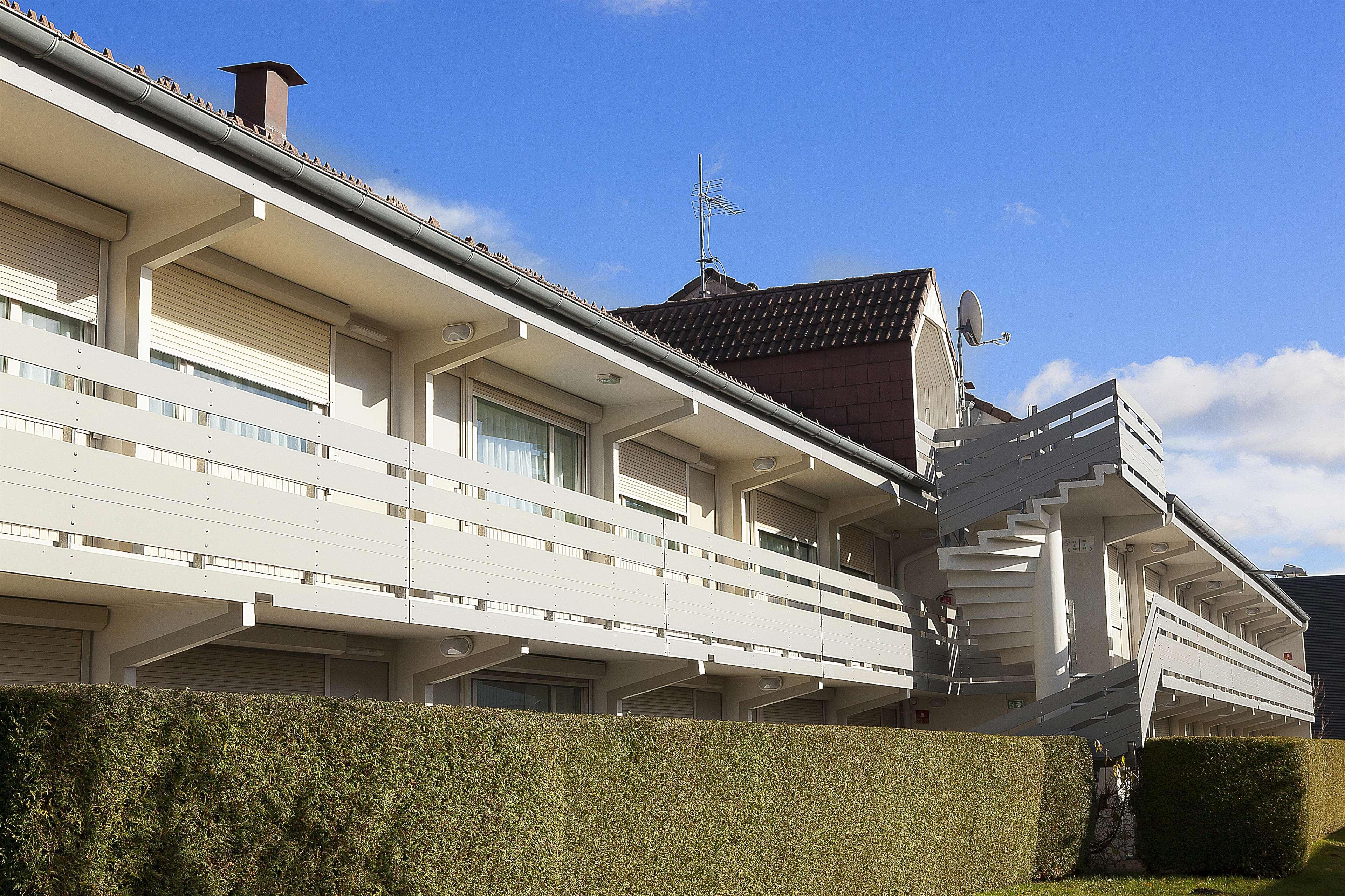 Campanile Pontarlier Hotell Eksteriør bilde